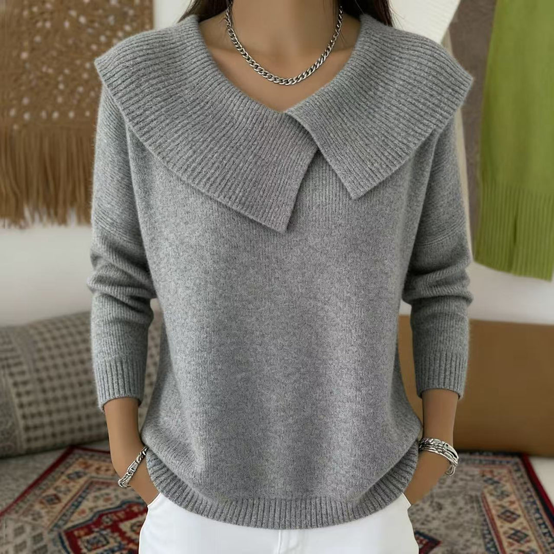 Versatile knitted sweater